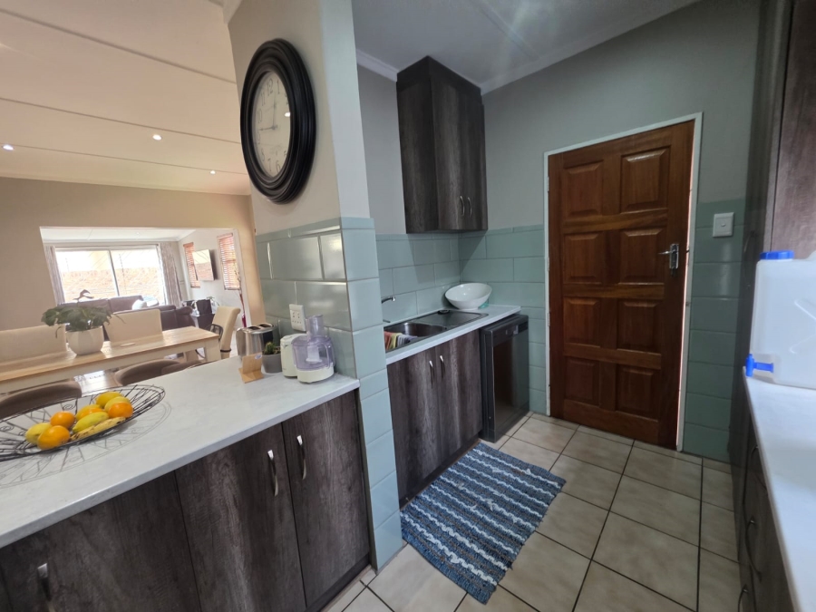 3 Bedroom Property for Sale in Carters Glen Northern Cape
